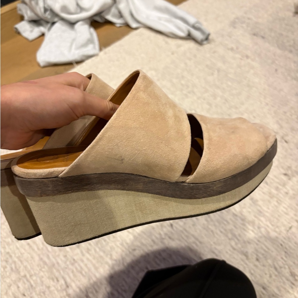COCLICO Tan Wedge Sandals